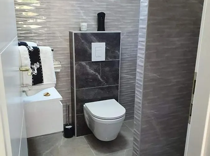 New Near Beutiful Apartman *