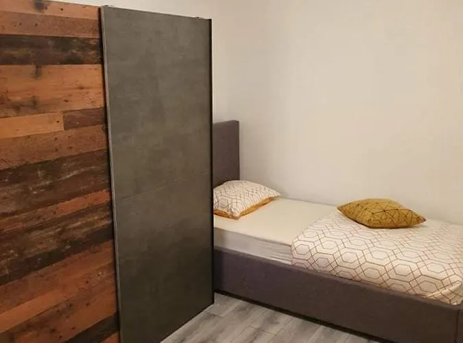 New Near Beutiful Vir