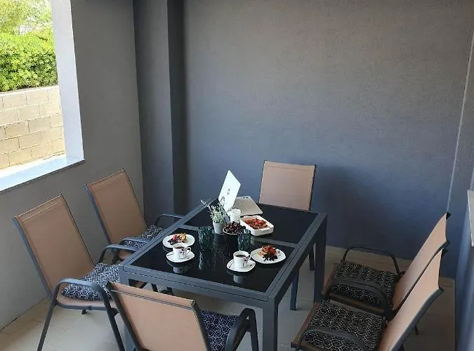 New Near Beutiful Apartman *