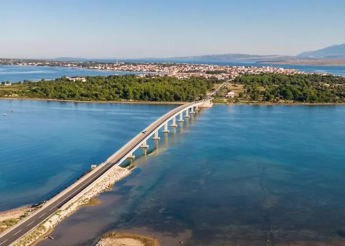 Apartman New Near Beutiful