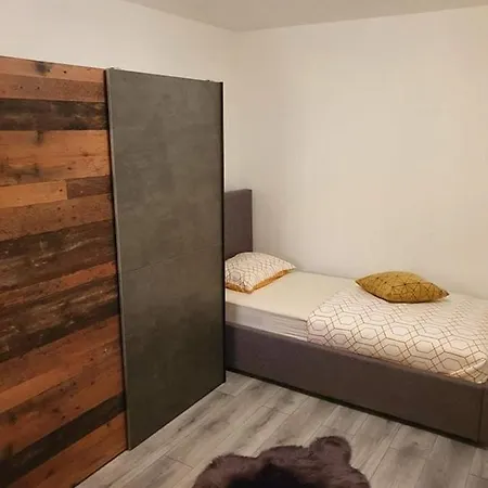 New Near Beutiful 维尔